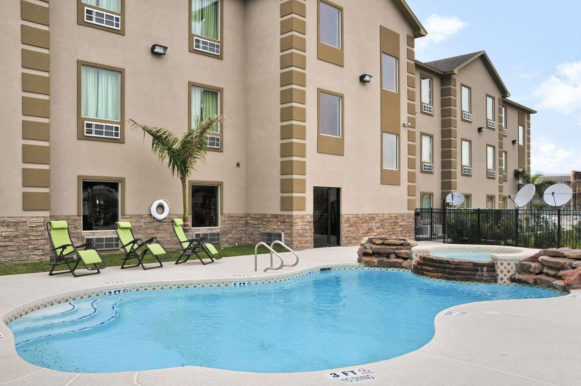 Travelodge Pharr McAllen Buitenkant foto